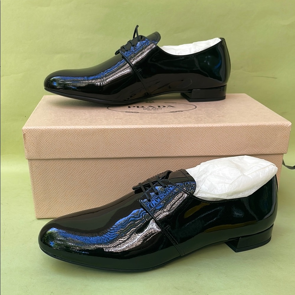 Never used vintage Prada Black Loafers Patent Leather Design in Original Box